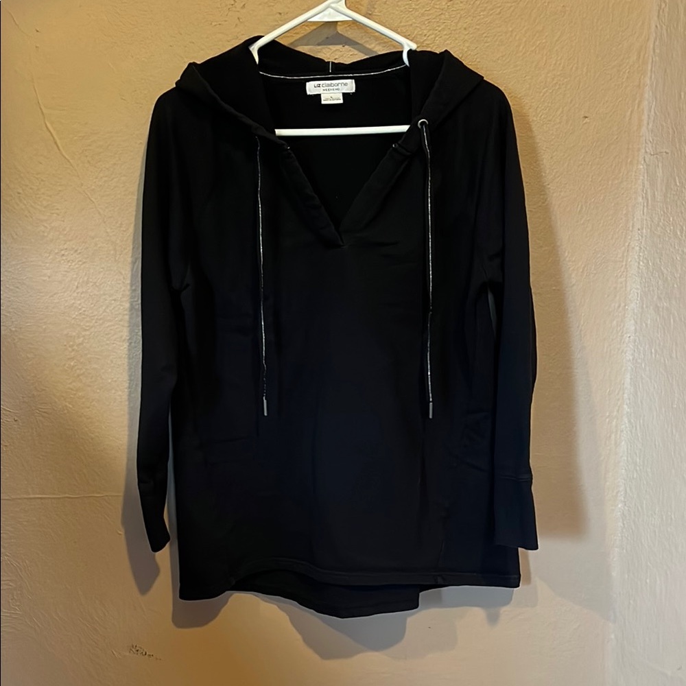 Liz Claiborne Black Weekend Top
